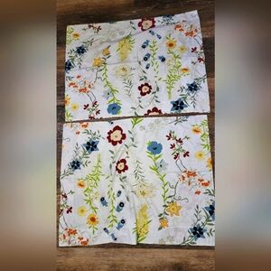 Potterybarn Pillow Sham (2) set Standard sz White Floral Cotton